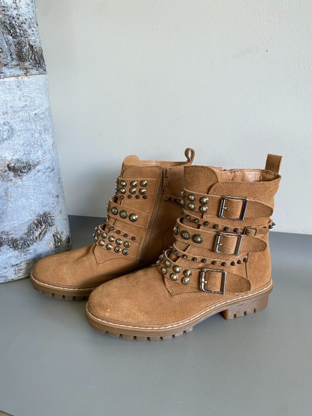 ALDO Kelia Suede Multi Strap Buckle Studded Combat Moto Boots SZ 10 ECU